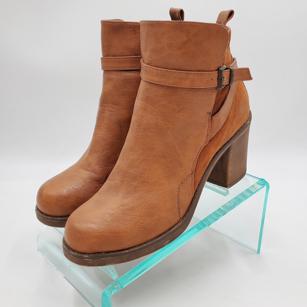 Rocket Dog boots
